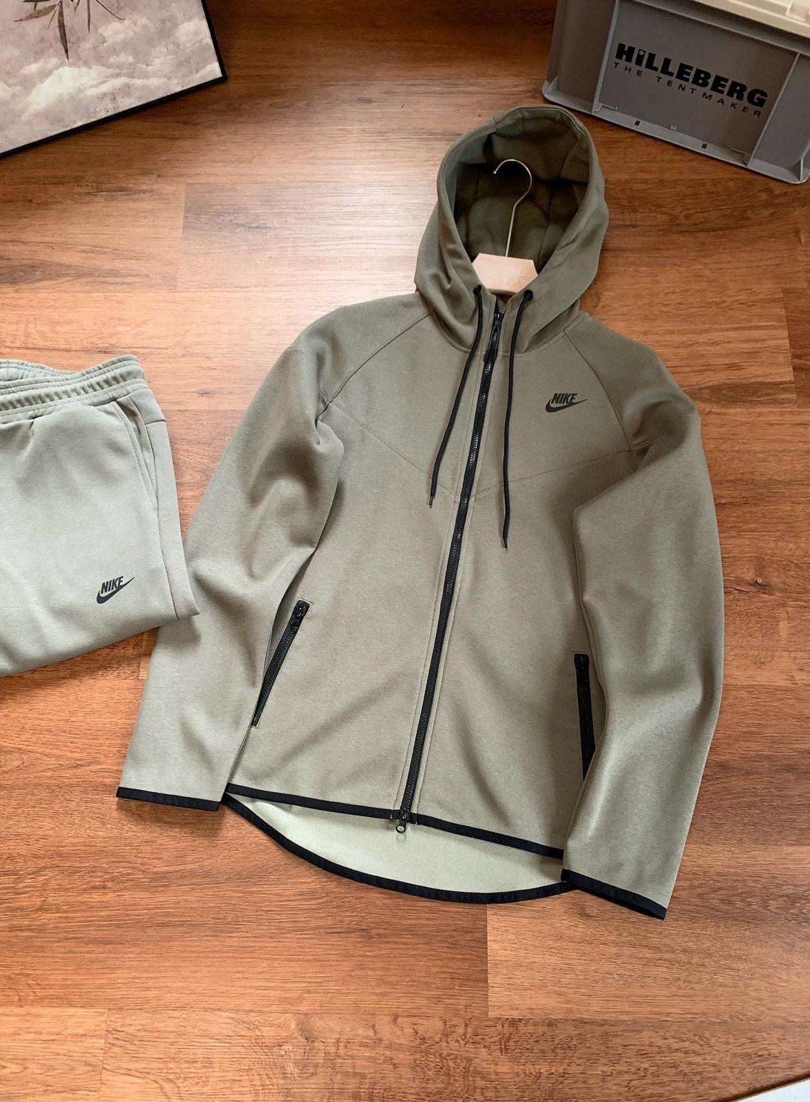 Premium Tech Fleece Bundles – Direct To Supplier 📦”